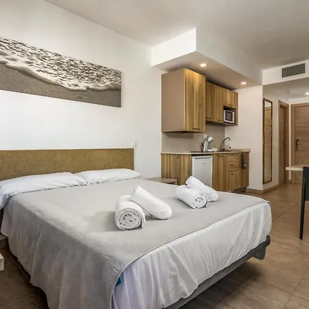 Marina - Sea Views In The Heart Of Lloret Apartamento *