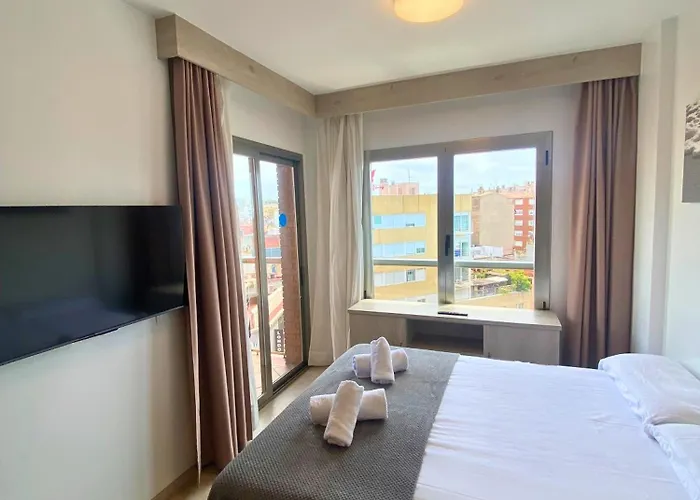 Marina - Sea Views In The Heart Of Lloret * Lloret de Mar